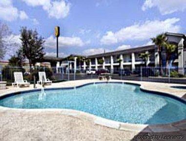 Super 8 Donna Hotel Faciliteter billede